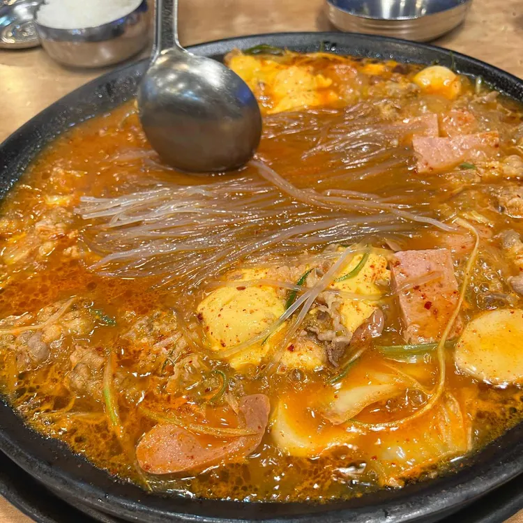 신의주부대찌개 대표 사진