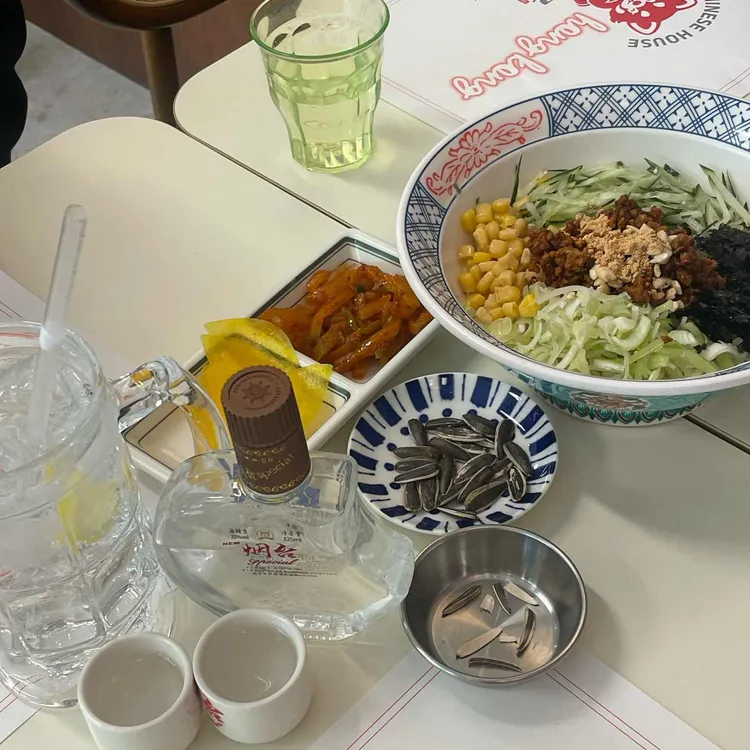 댄싱홍콩 대표 사진