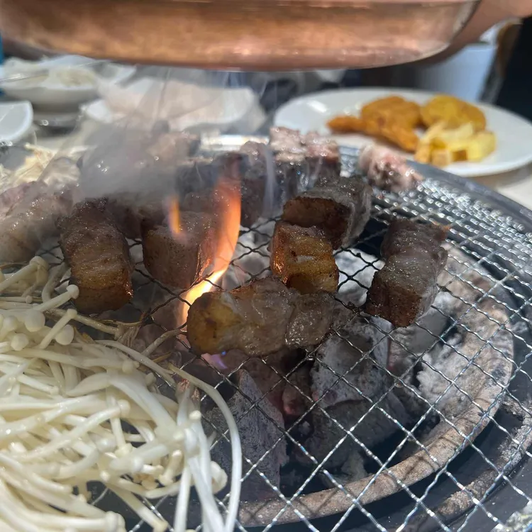 명륜진사갈비 대표 사진