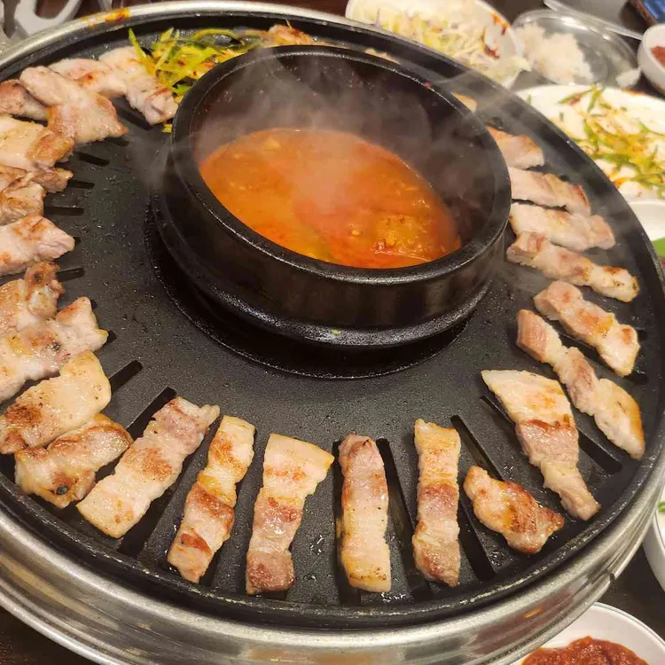 약속의땅 생고기전문점 사진 2