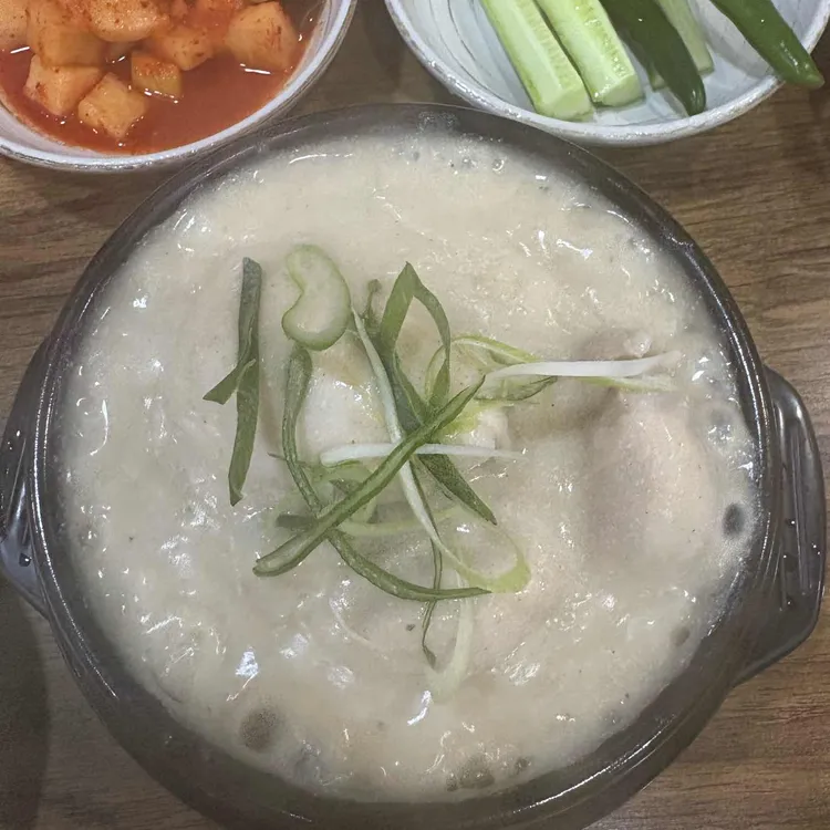 예담들깨삼계탕 대표 사진