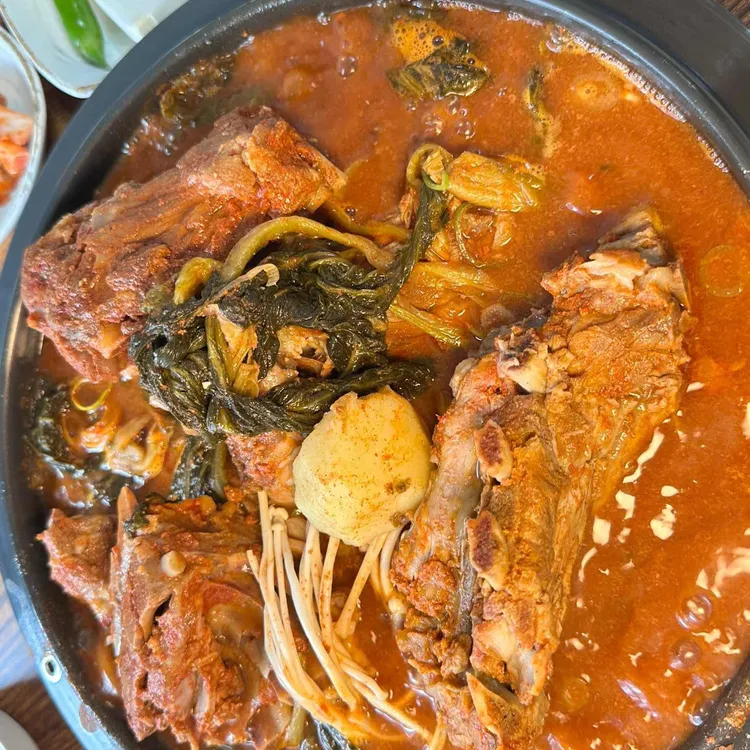 청년감자탕순대국 대표 사진
