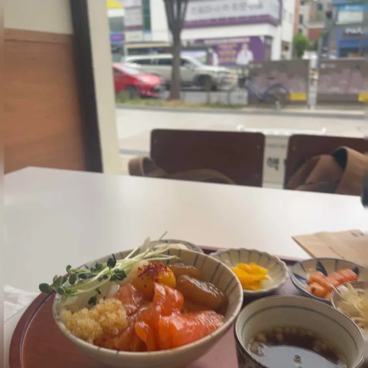 핵밥 대표 사진