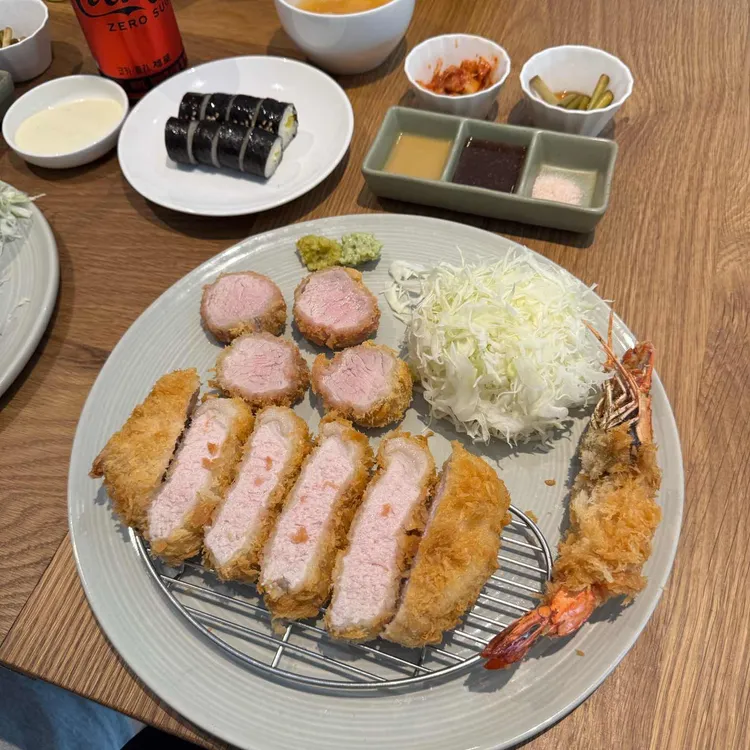 몬도카츠 대표 사진