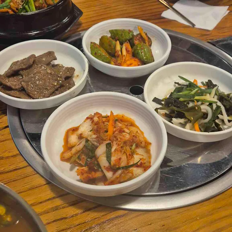 뭉티기 대표 사진
