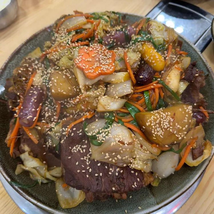 뼈통묵은지감자탕 대표 사진