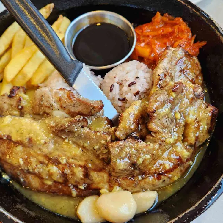 라라코스트 사진 1