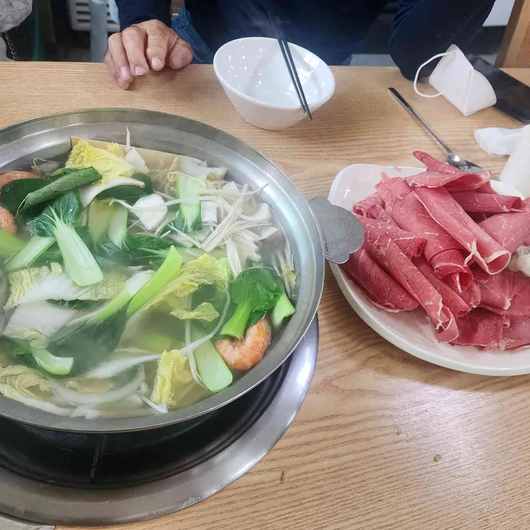 명동샤브칼국수 대표 사진