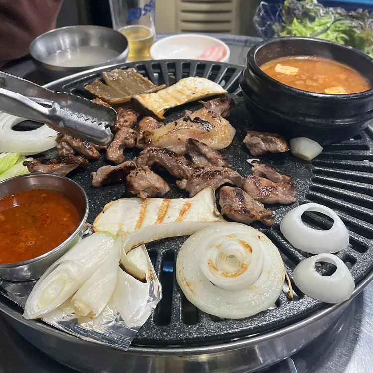 오늘은 돼지 사진 2