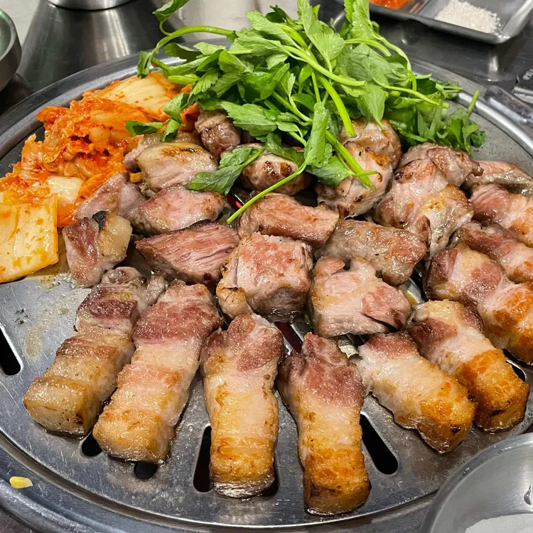 이배산 숯불구이 사진 1