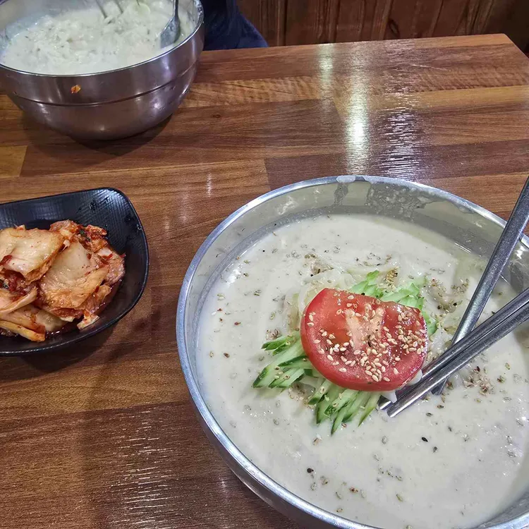 김경자원조 손칼국수 보쌈 사진 1