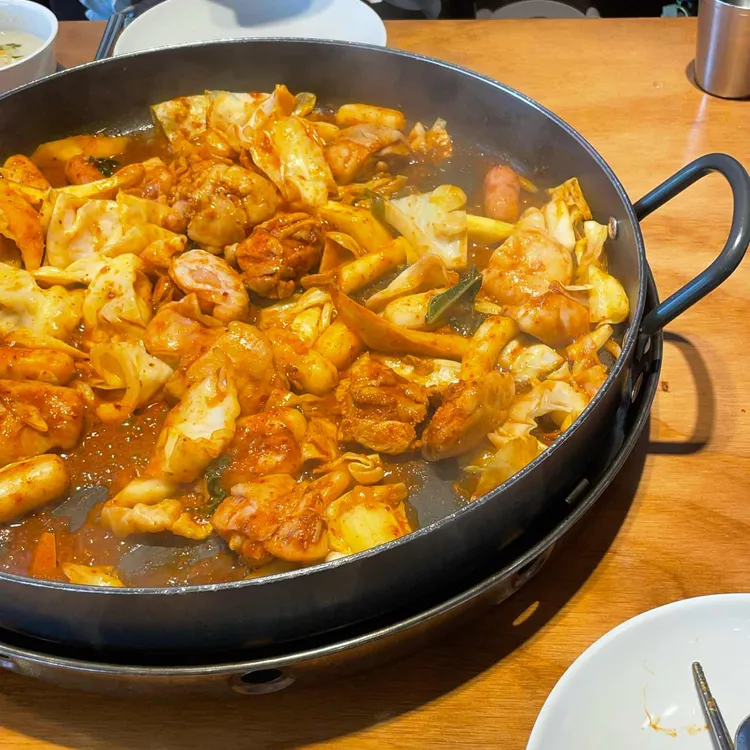 오투닭갈비앤부대찌개 대표 사진