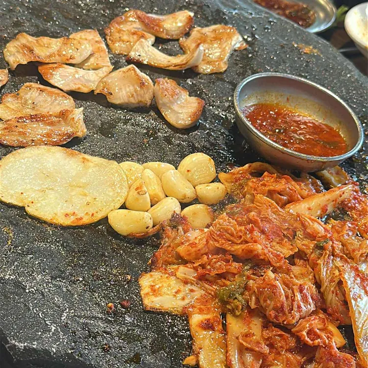석암생소금구이 사진 1