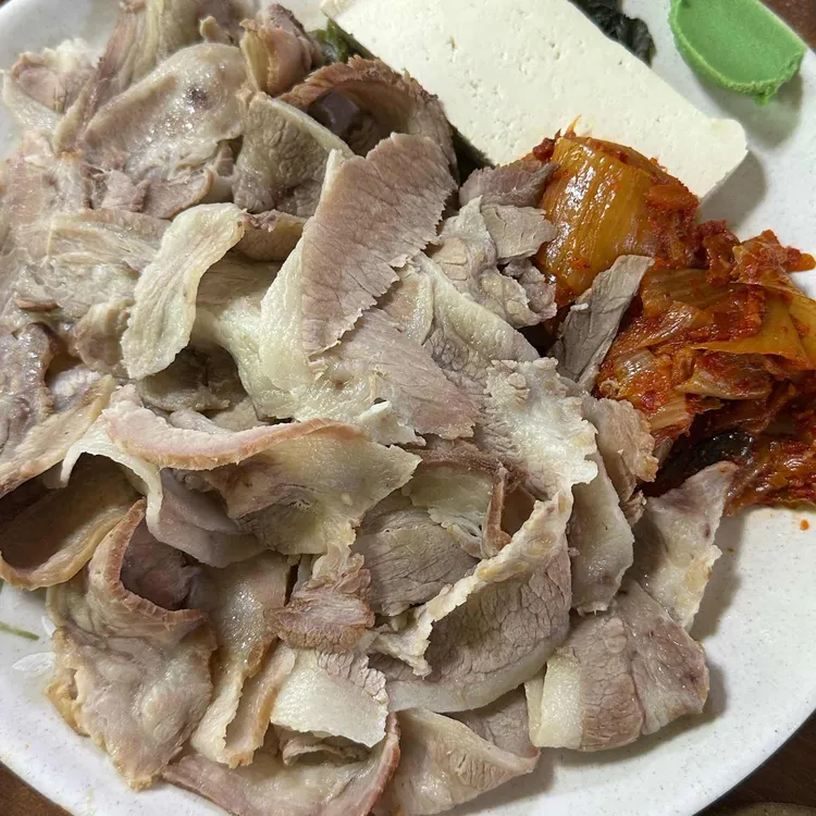 영진돼지국밥 사진 1