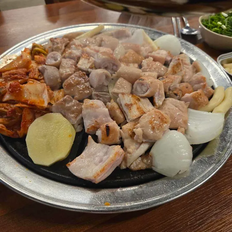 고향숯불막창동호점 대표 사진