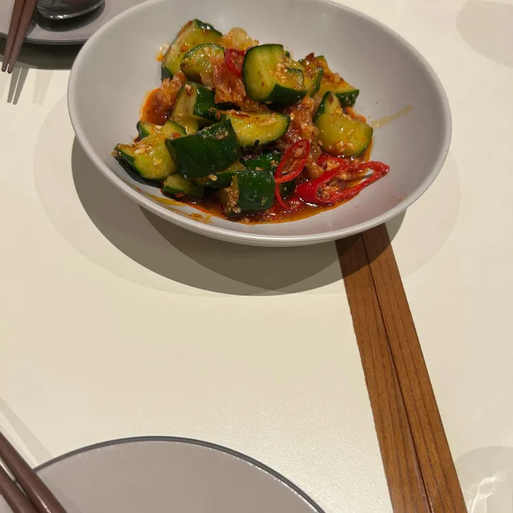 스트릿 대표 사진