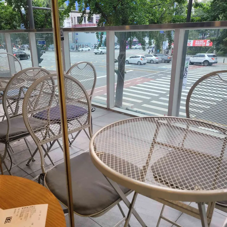 탐앤탐스 대표 사진