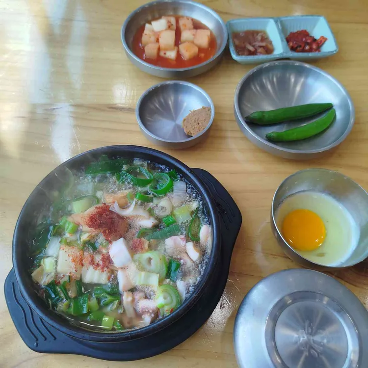 전주콩뿌리 콩나물국밥&보쌈 사진 1