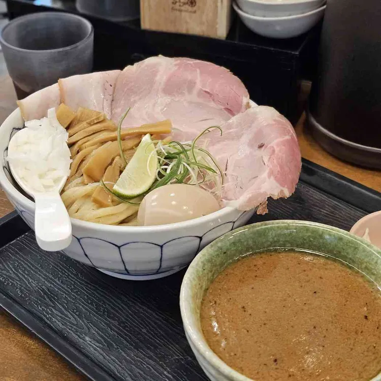 멘도무카우 사진 1