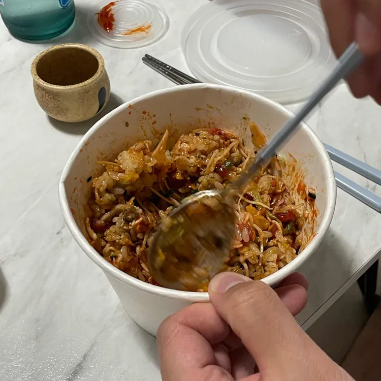 육회바른연어 대표 사진