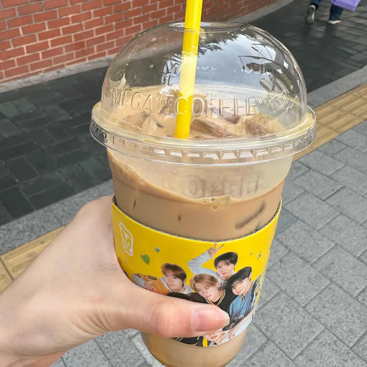 메가커피 대표 사진