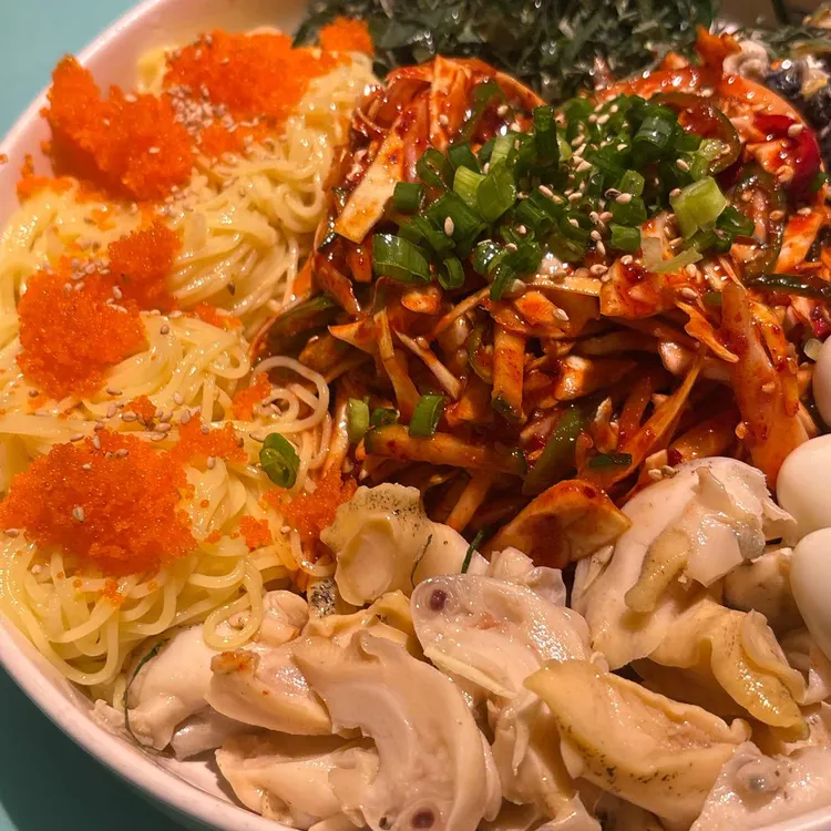 푸르른 대표 사진
