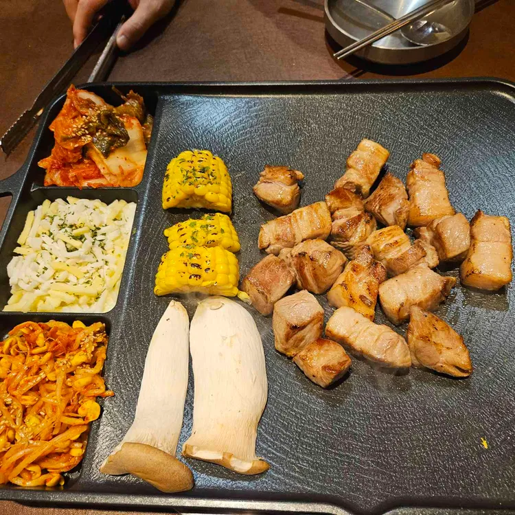 육산장 대표 사진