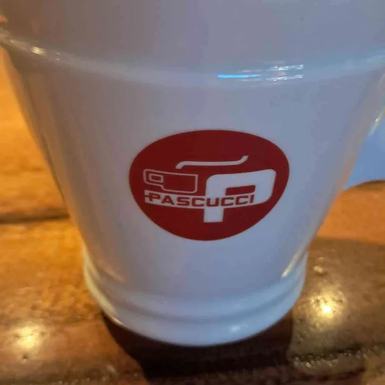 파스쿠찌 대표 사진