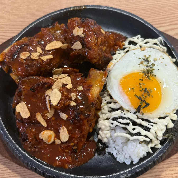 동네맛집뼈구이집 사진 1