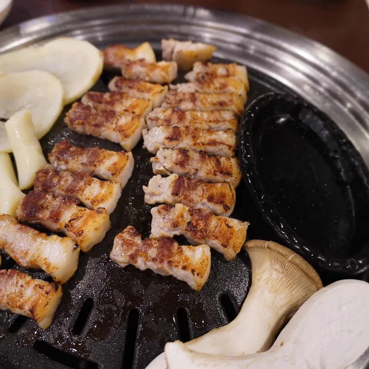 육풍 대표 사진