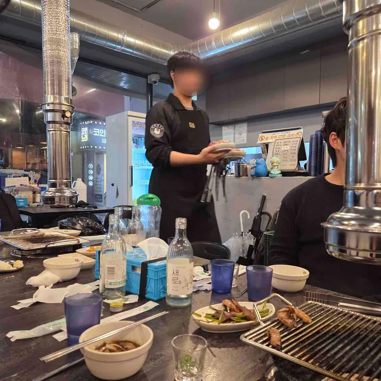 불판위에서춤추는갈매기 대표 사진