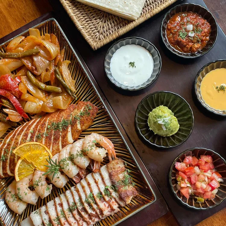 칸스 대표 사진