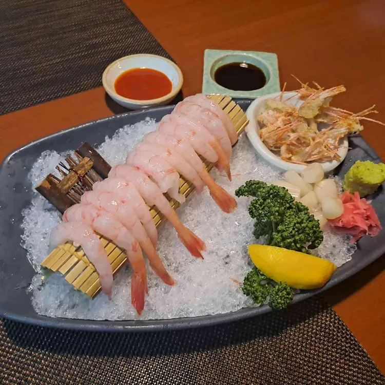 모모 대표 사진