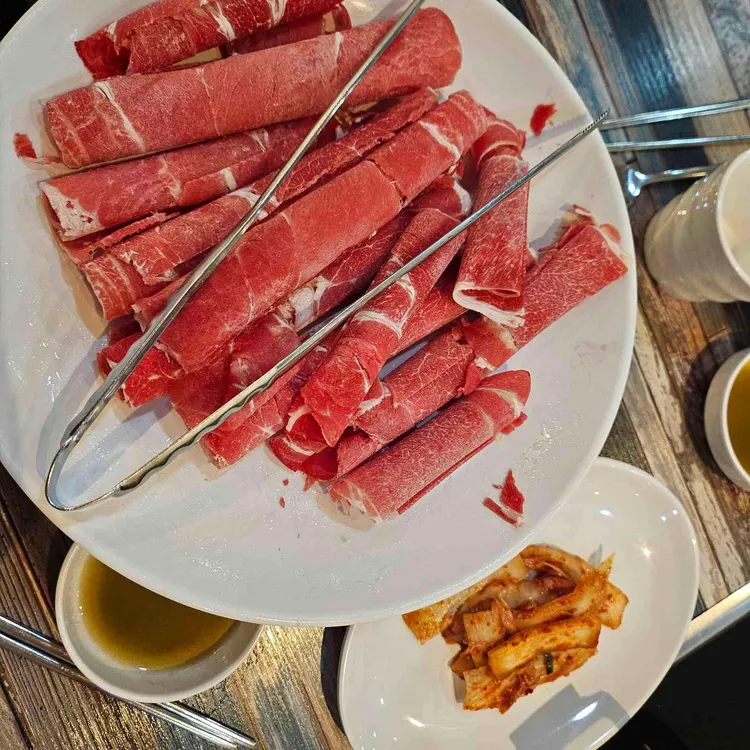 방이샤브샤브칼국수 대표 사진