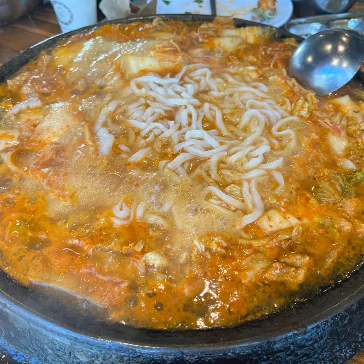무쇠김치삼겹 대표 사진
