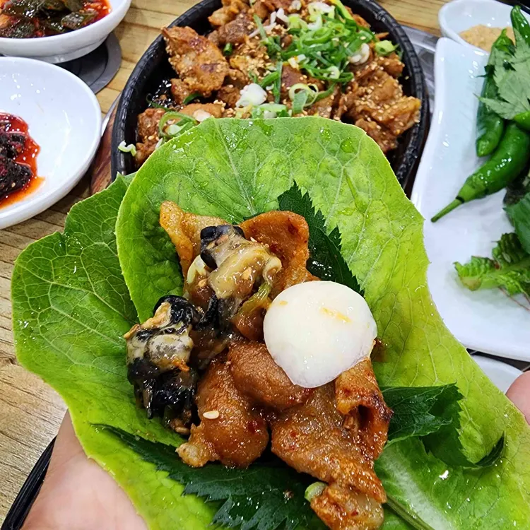 웰빙우렁이쌈밥 사진 2