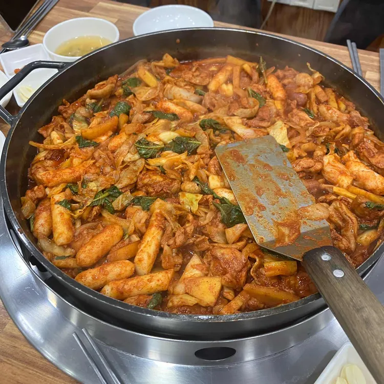 신정통춘천닭갈비 대표 사진
