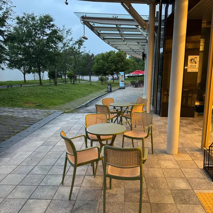 모뜨 대표 사진