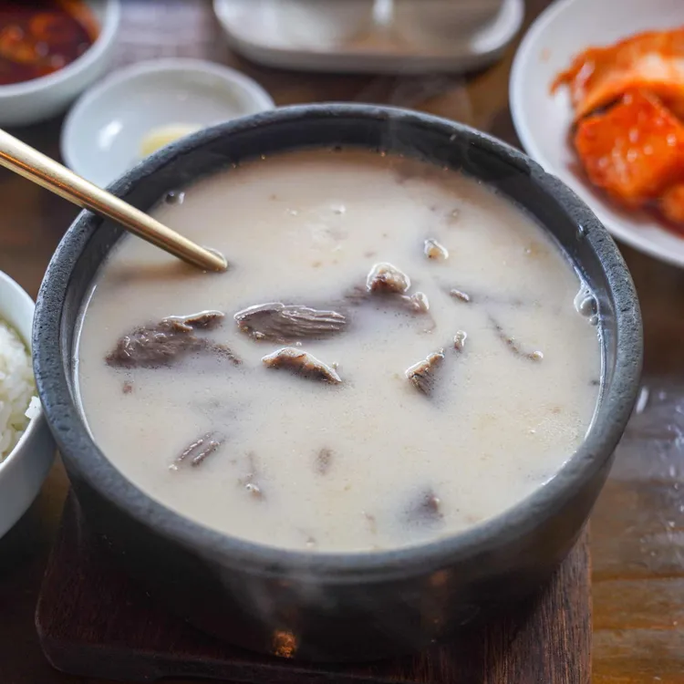 거대곰탕 대표 사진