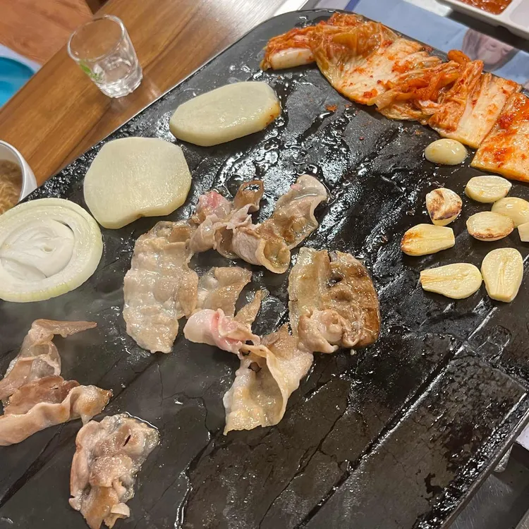 자연석돌구이 대표 사진