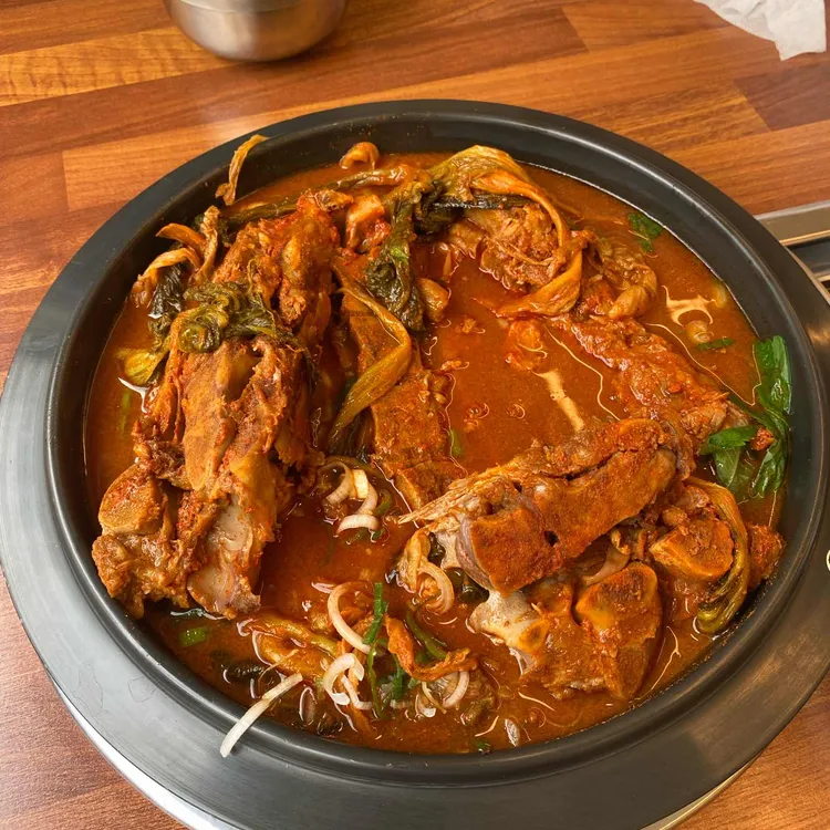 청년감자탕순대국 대표 사진