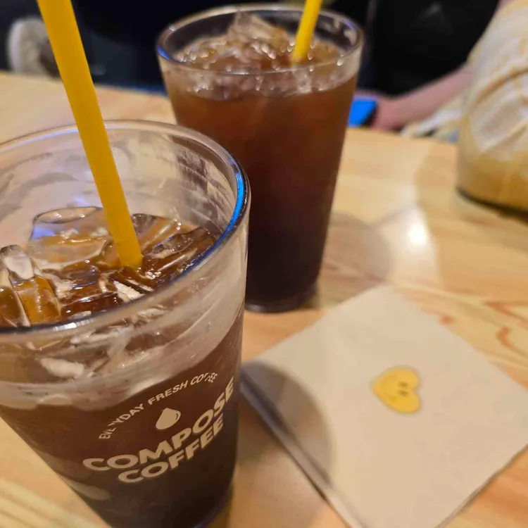 컴포즈커피 대표 사진