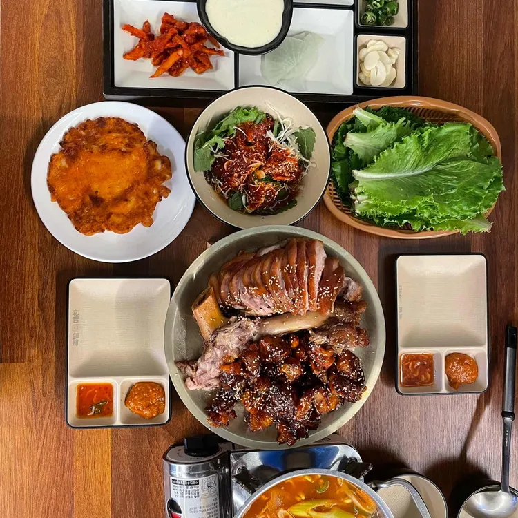 족발예찬 대표 사진