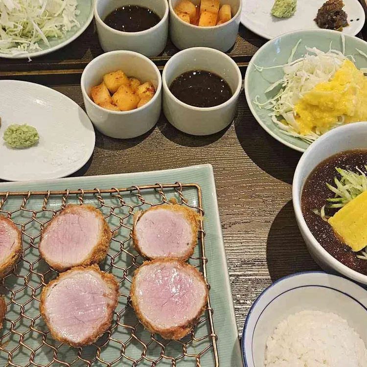 모범가츠 대표 사진
