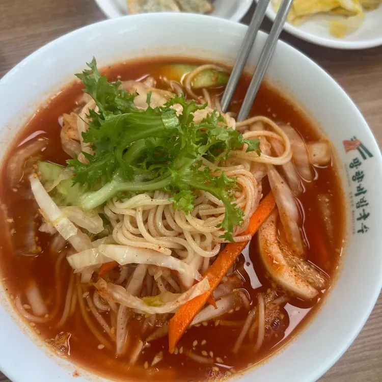 망향비빔국수 대표 사진