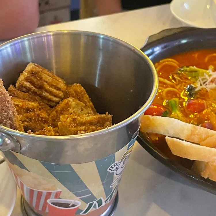 하이하이스낵바 대표 사진
