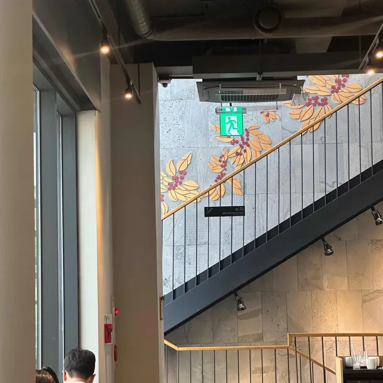스타벅스 DT 대표 사진