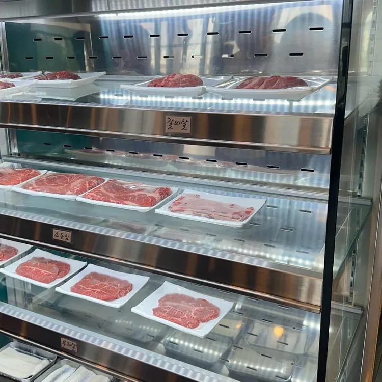 클라라 대표 사진