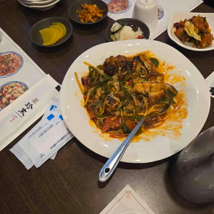 진라이 대표 사진