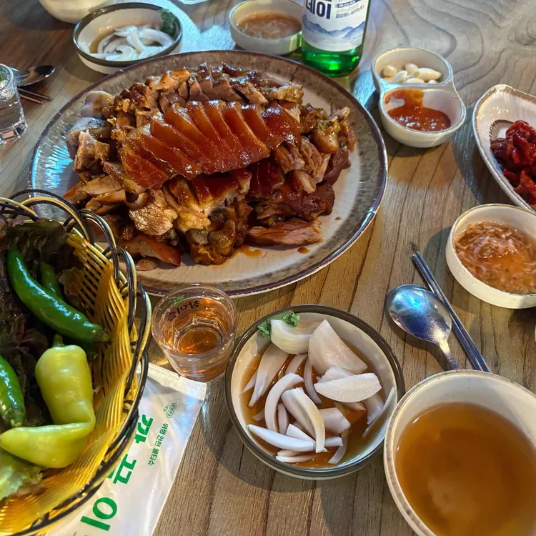 영남족발 대표 사진